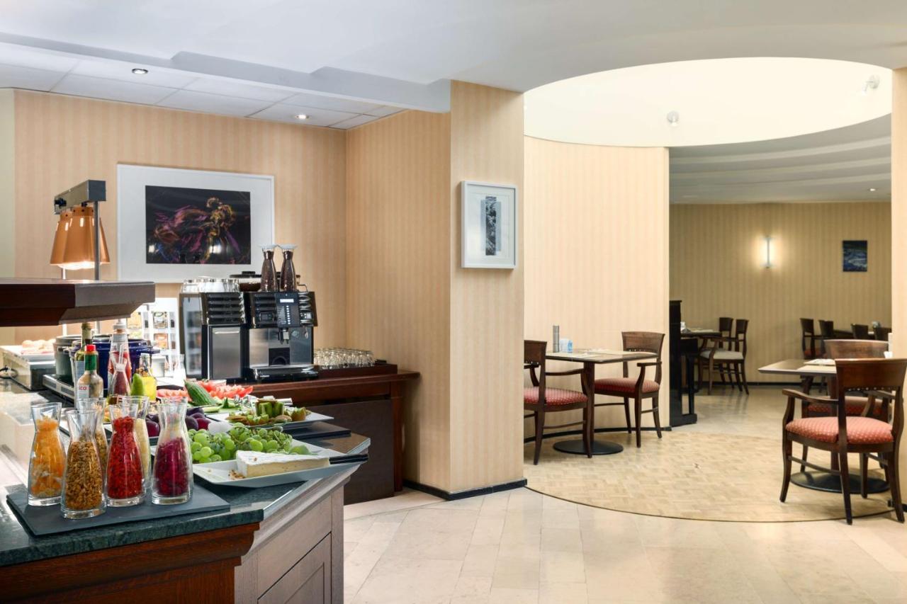 Nh Gent Sint Pieters Hotell Exteriör bild